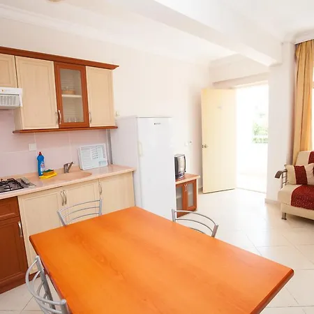 Yalcinkaya Apart Çeşme