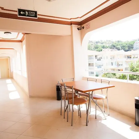 Yalcinkaya Apart Çeşme