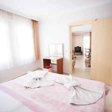 Yalcinkaya Apart Çeşme