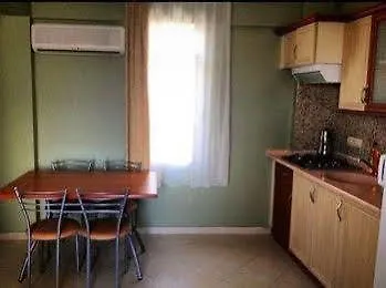 Yalcinkaya Apart Çeşme